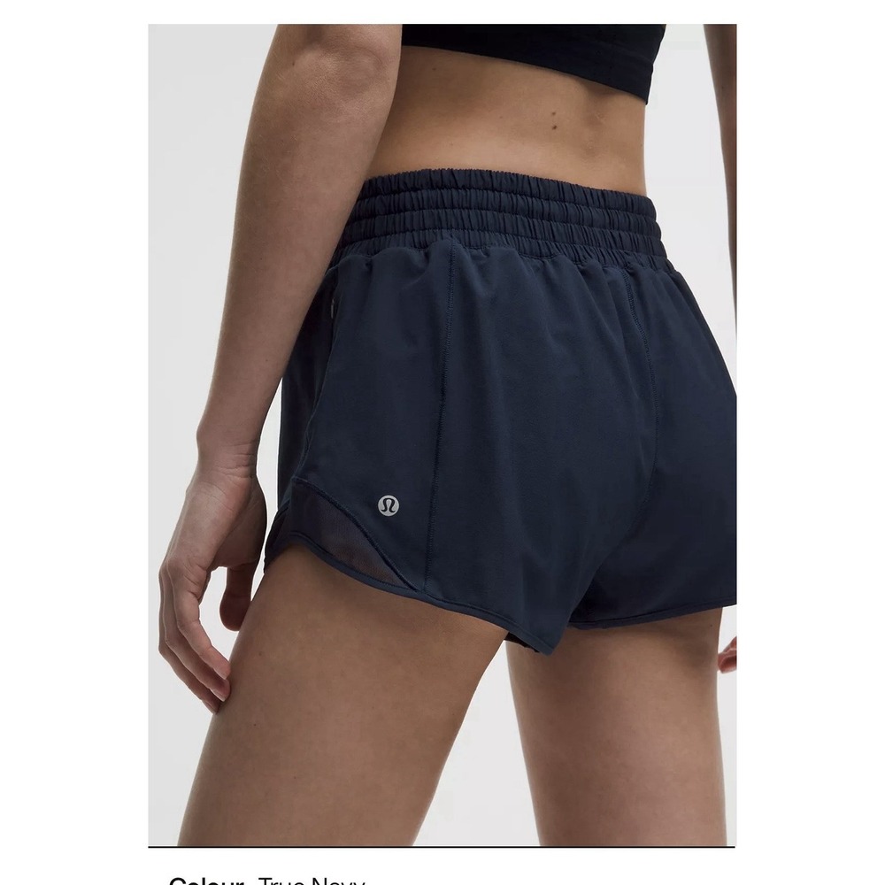 Lululemon Women's Hotty Hot Short Size 6 Black Athletic